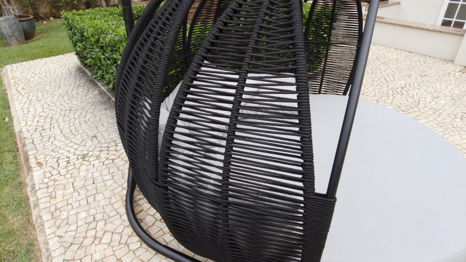 Zovika All Weather Rope-Weaved Swing with stand - Image 4