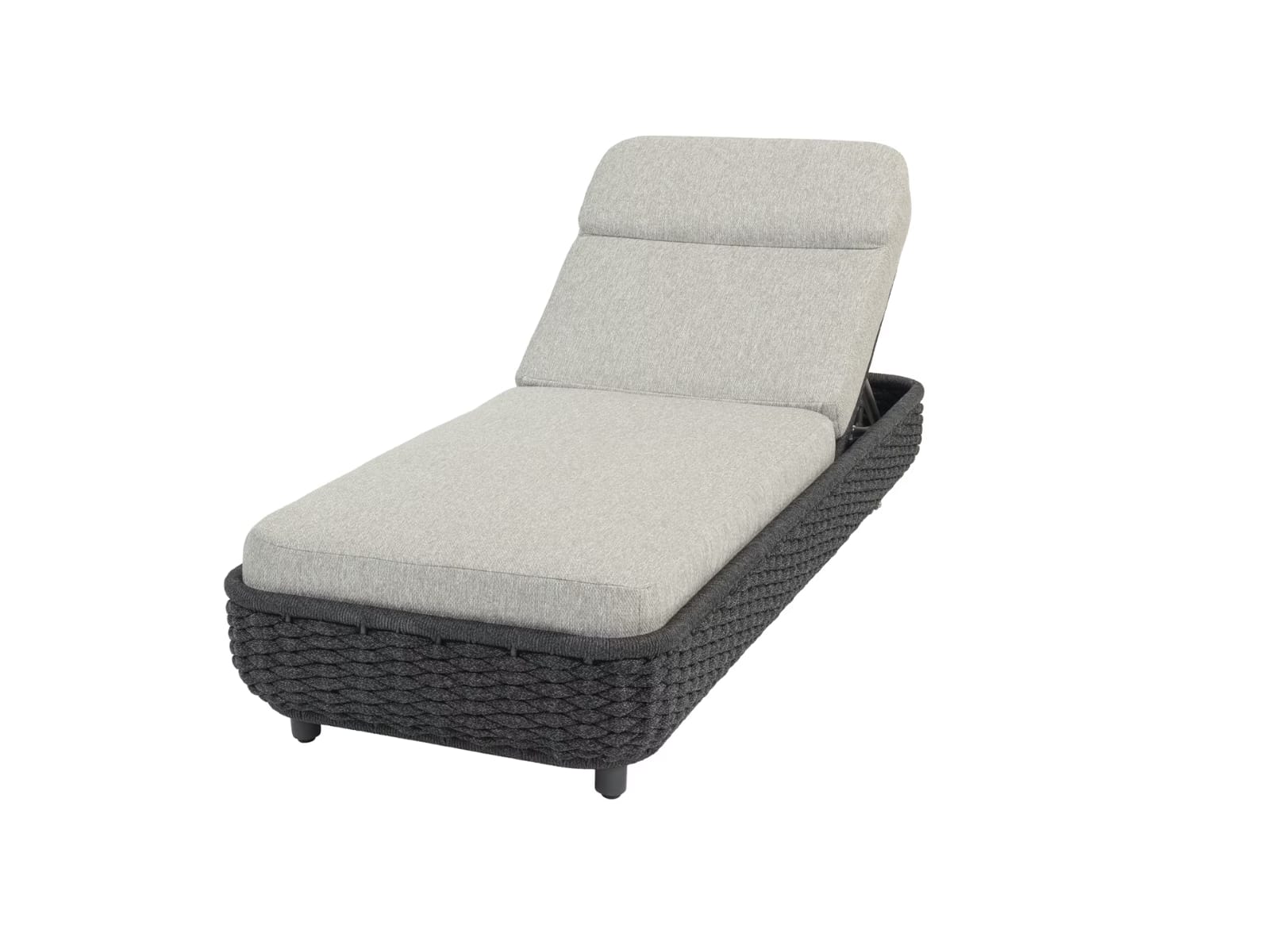 Evara Lounger by Zovika