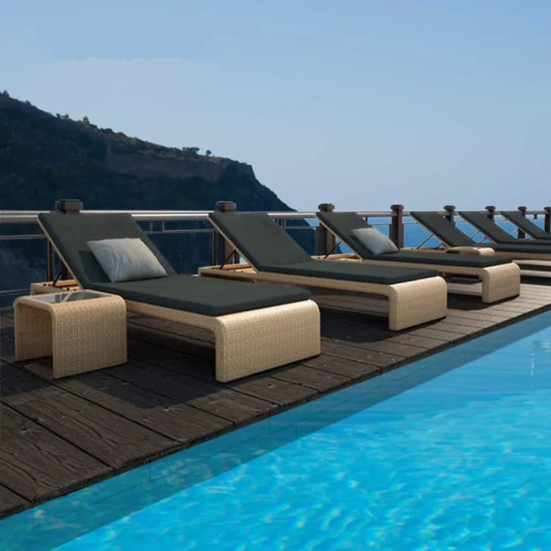 Solara Wicker Outdoor Chaise Lounger - Image 4