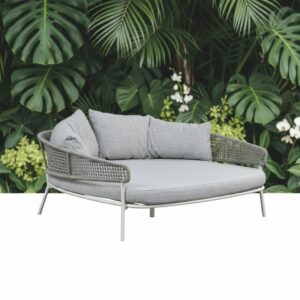 VerdaLuxe All-Weather Resin Wicker Sunbed