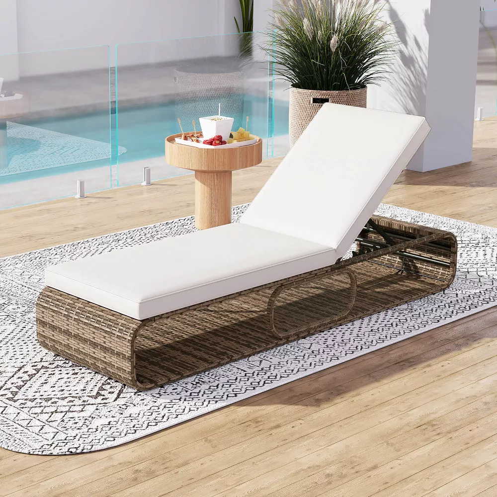 Zovika Poolside Lounger